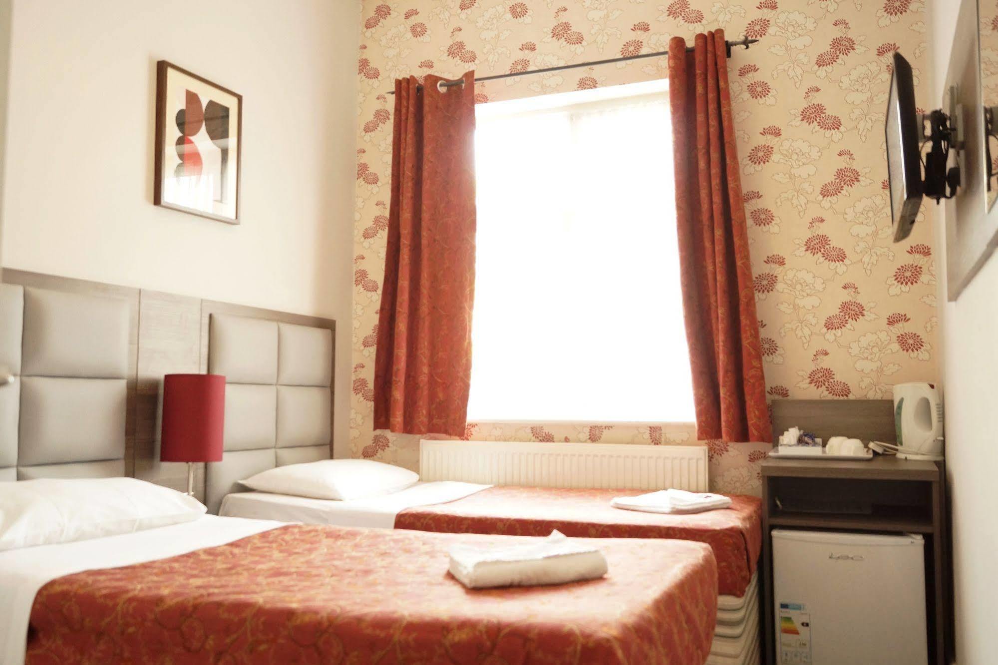 Euro Hotel Лондон Экстерьер фото
