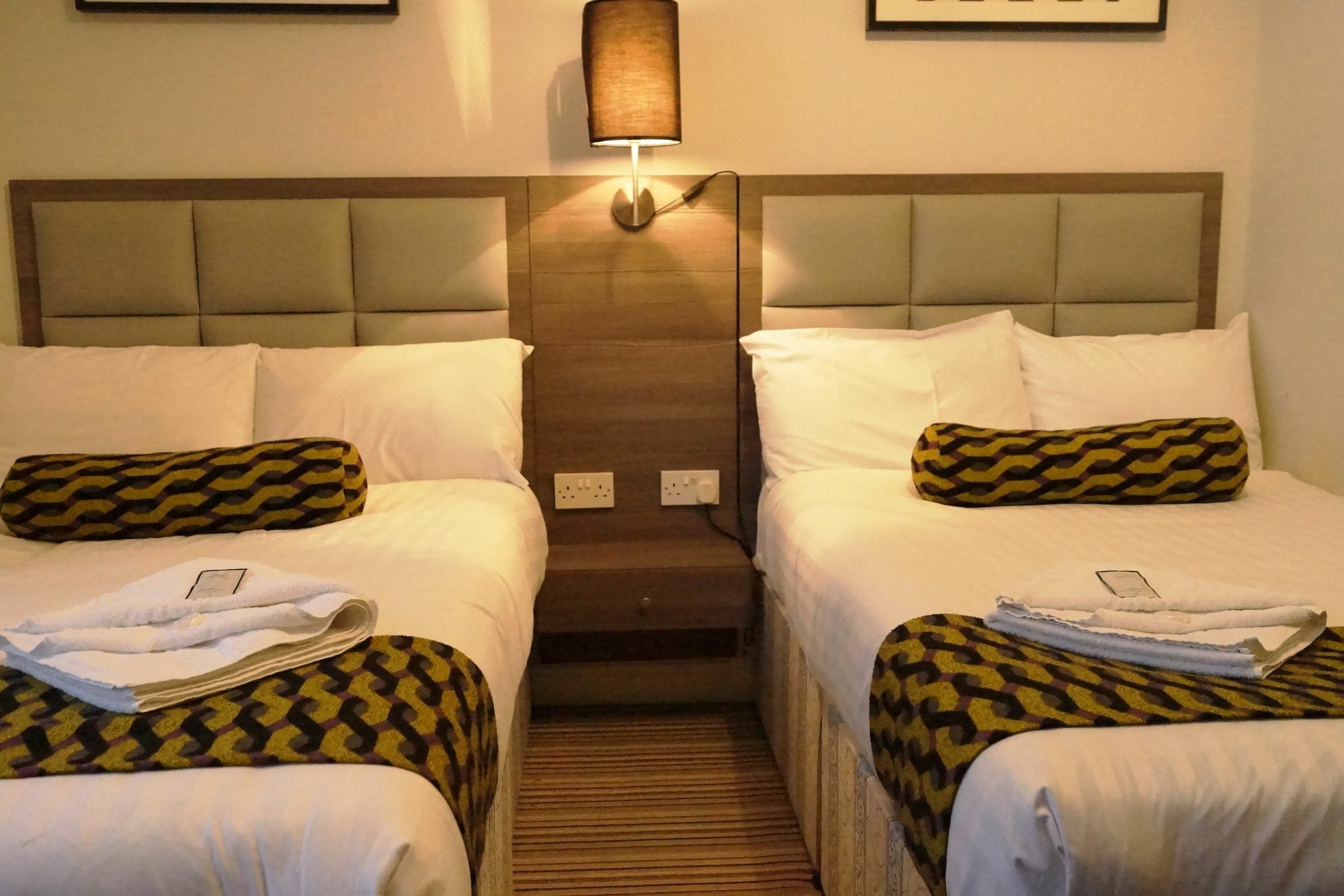Euro Hotel Лондон Экстерьер фото