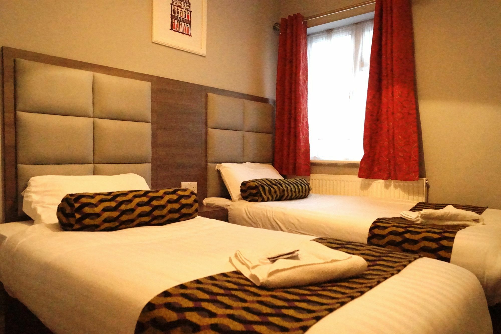 Euro Hotel Лондон Экстерьер фото